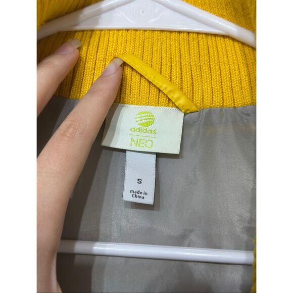 NWOT Adidas Neo Sports Padded Yellow & Gray Puffer Vest Women's Small - Picture 5 of 11